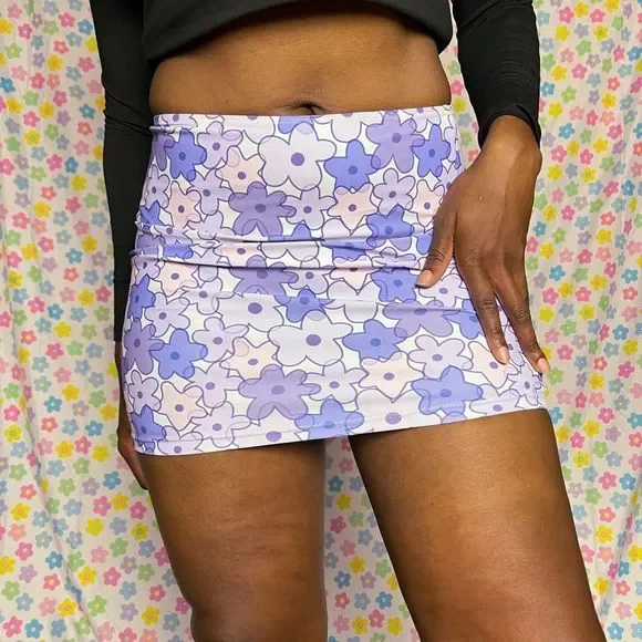 Purple floral flowers skirt size xs/s good for festivals or swimminng! - Picture 3 of 3